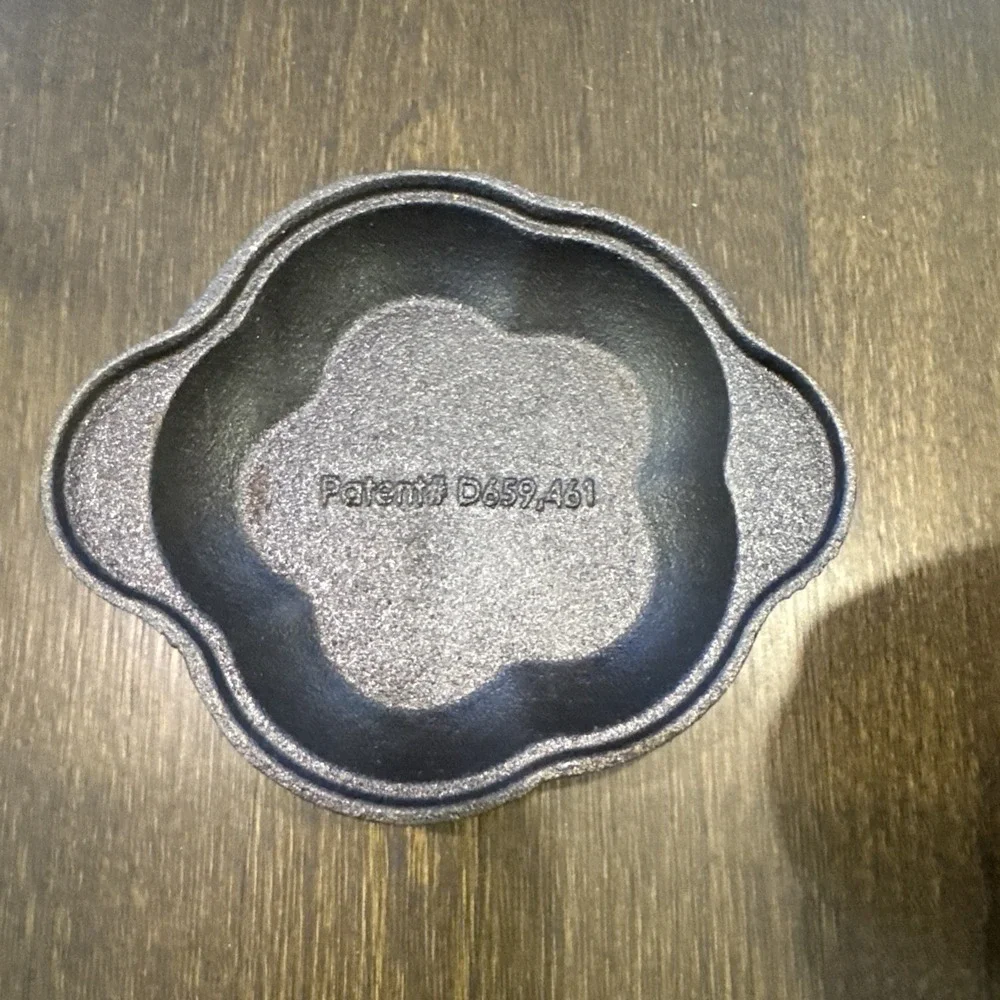 Cast Iron Garlic Roaster‎ Black